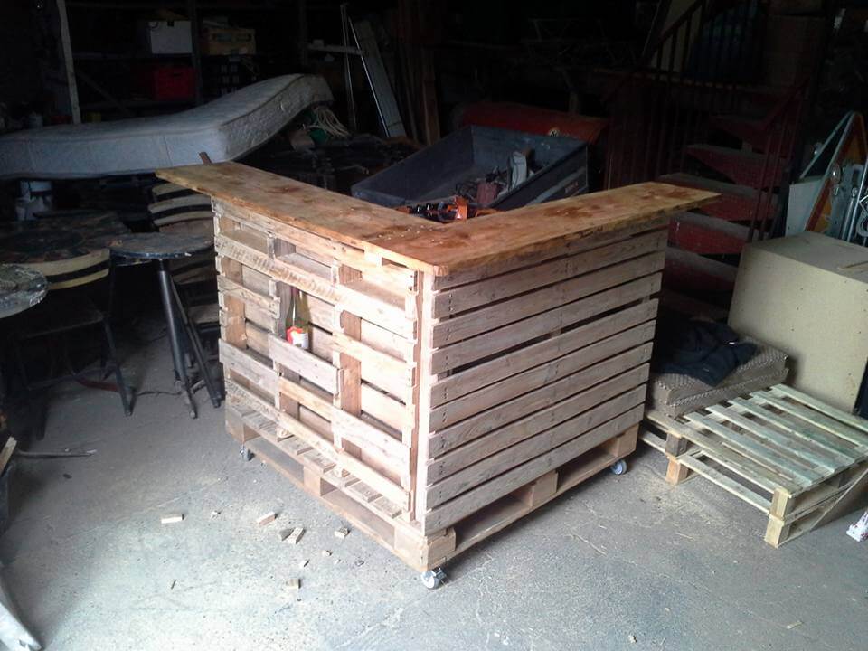 diy wooden pallet kitchen island