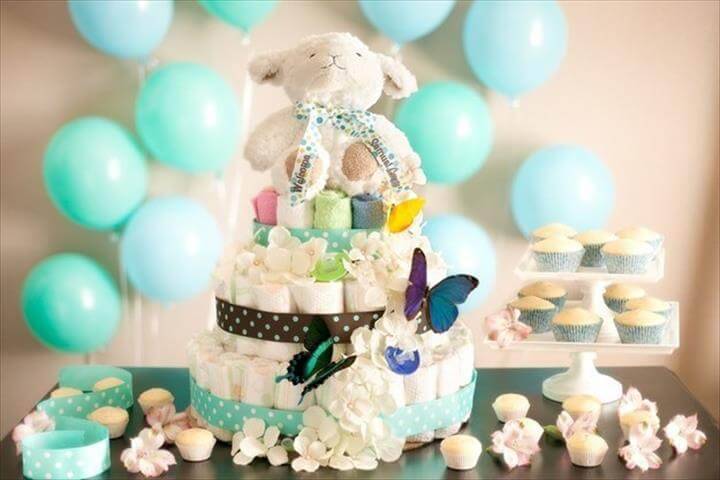 sweet teddy bear diaper cake for baby shower