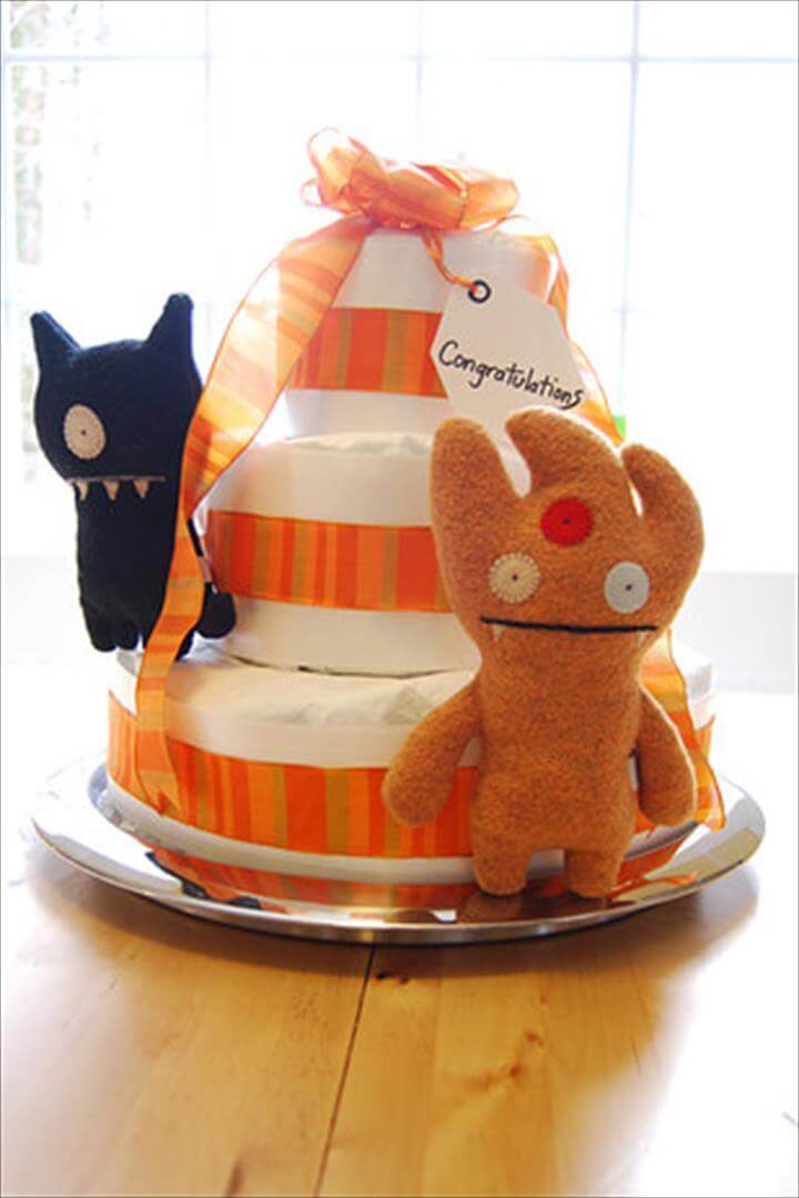 luiercake versierd met uglydolls