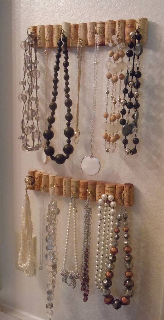 upcycled corks into wall jewelry hooks