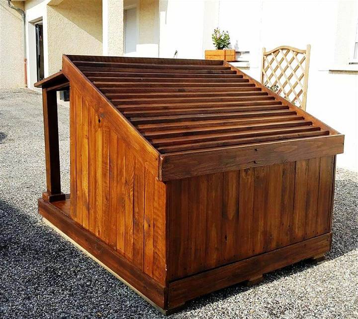 handmade pallet dog house with veranda