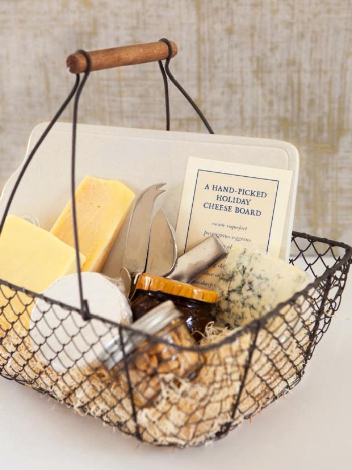 70 Unique Gift Basket Ideas You Can Make At Home - DIY Crafts