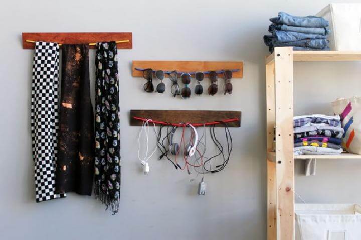 DIY Wood Planks and Bungee Cord Wall Organizers