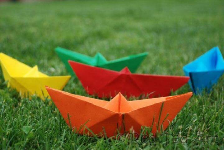 DIY Newspaper Paper Boats