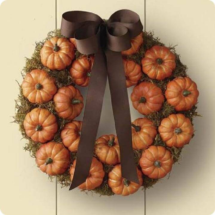DIY Great Mini Pumpkin Fall Wreath