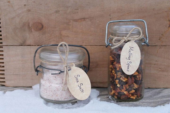 DIY Mason Jar Spices and Salt Gift