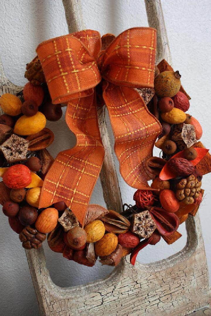 DIY Pods and Berries Easy Fall Wreath