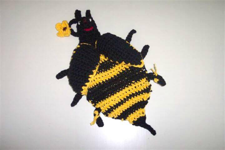 Free Crochet Bumble Bee Pot Holder Pattern