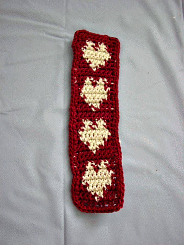 Free Crochet Hearts In A Row Patch Pattern