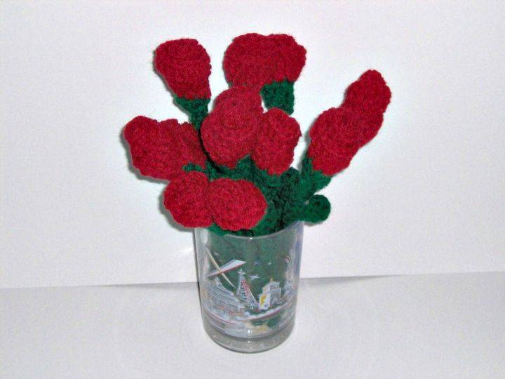 Crochet Long Stem Roses - Free Pattern