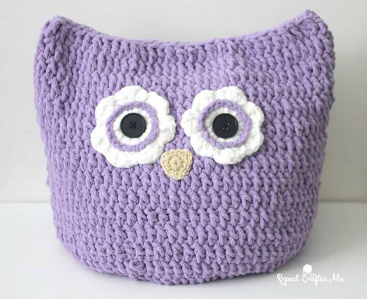 Free Crochet Oversize Owl Pillow Pattern