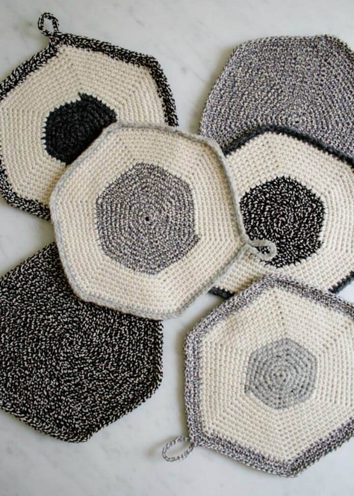 Crochet Set Of Three Pot Holders - Free Pattern
