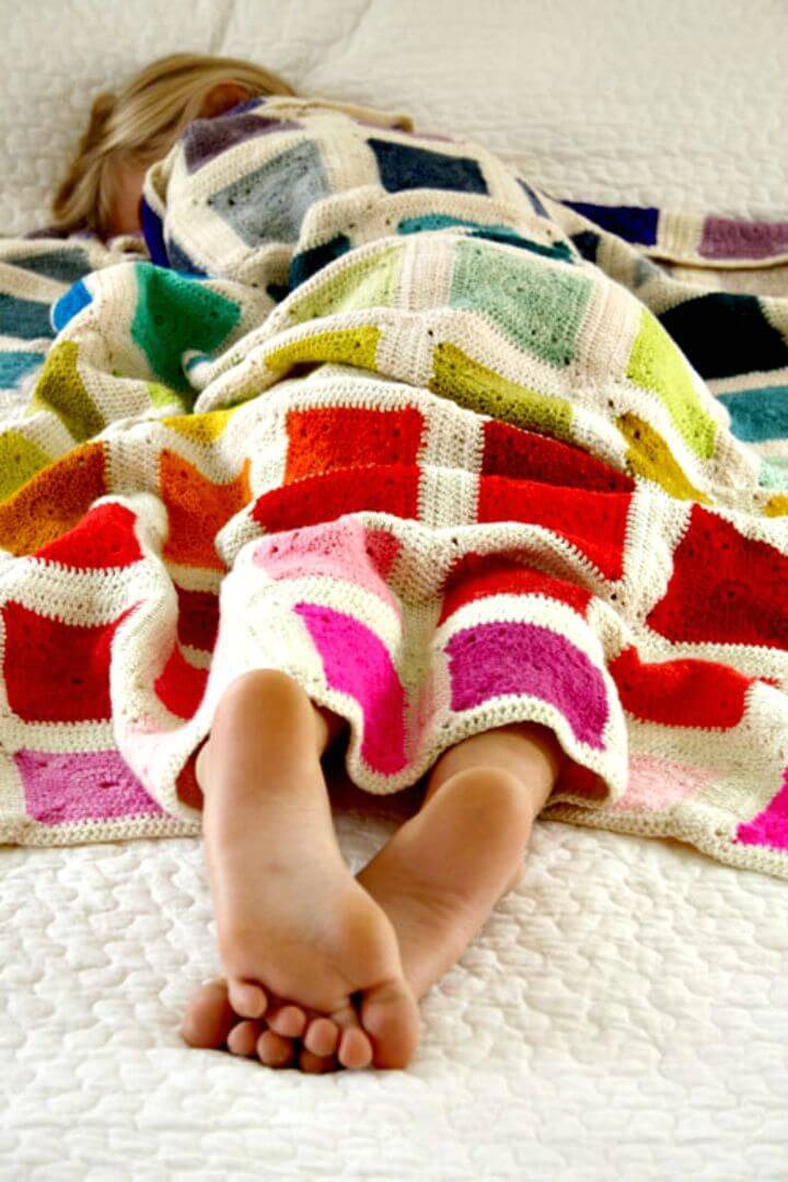 Crochet Bear’s Rainbow Blanket - Free Pattern