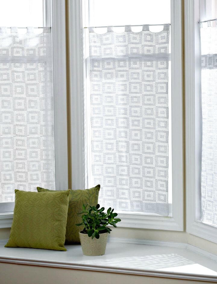 How To Free Crochet Blocks-In-Blocks Curtains Pattern