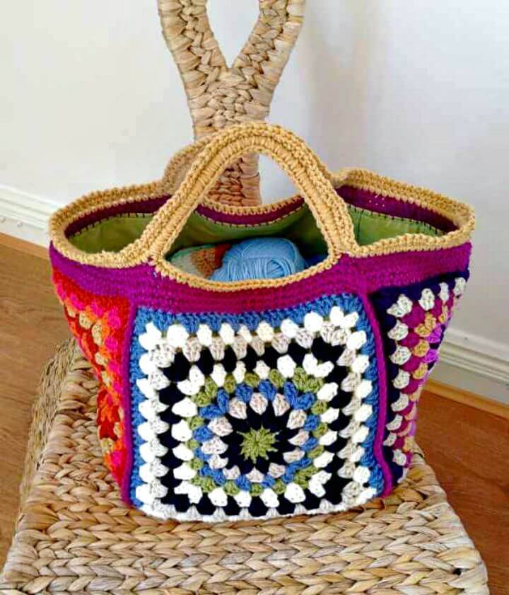 Free Crochet Chunky Retro Granny Stash Bag Pattern