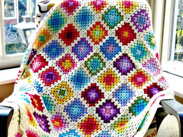 How To Free Crochet Colorful Rainbow Granny Square Blanket Pattern