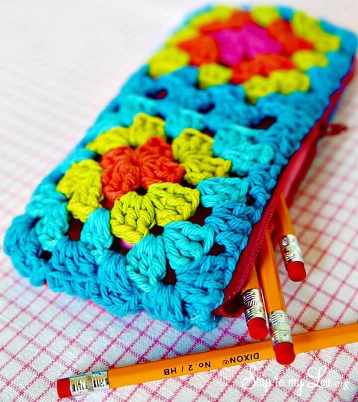 Easy Free Crochet Granny Square Zippered Pouch Tutorial
