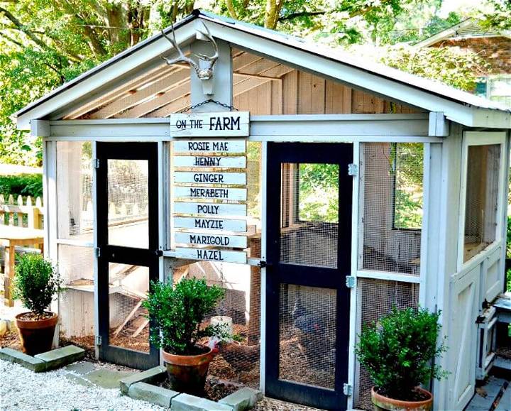 Easy DIY Chicken Coop Farm Extravaganza - Free Tutorial