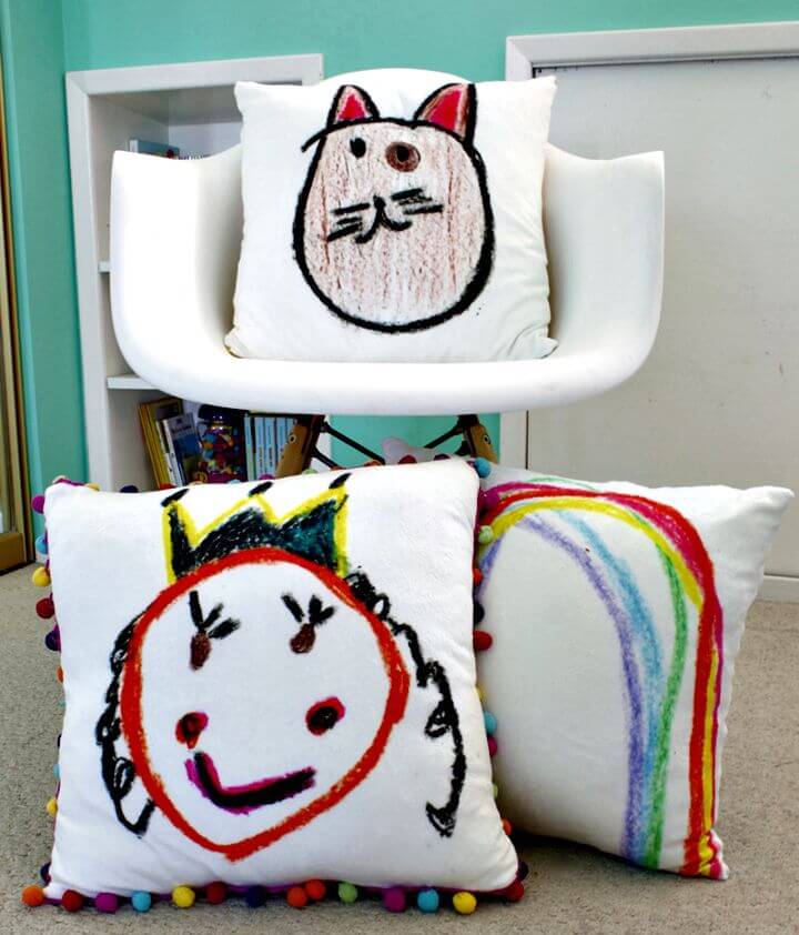 Easy DIY Minky Cushions - Free Tutorial