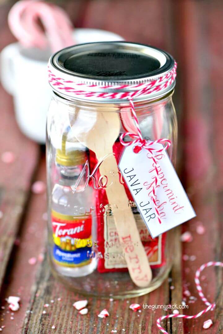 Make Your Own Peppermint Mocha Java Jar