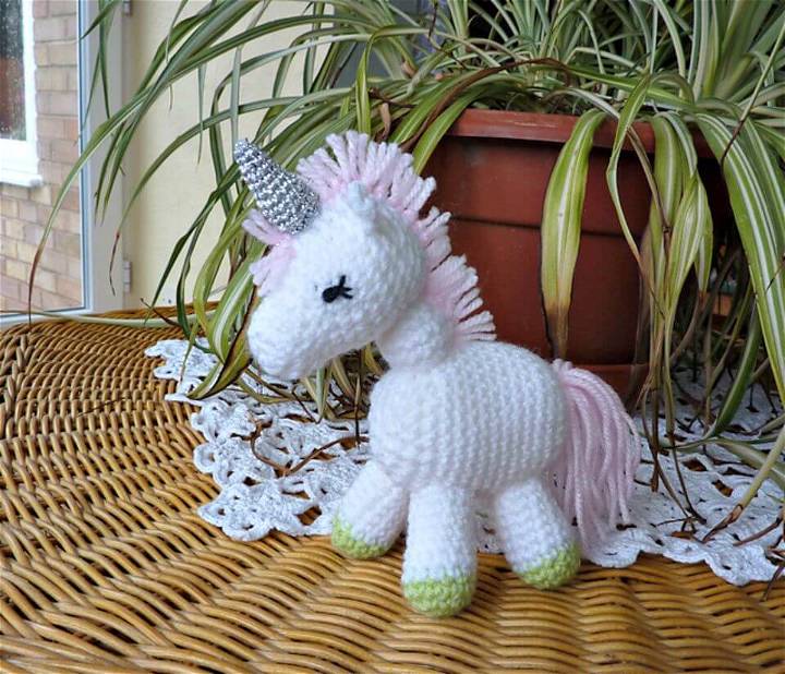 Easy Free Crochet Charley the Unicorn Pattern