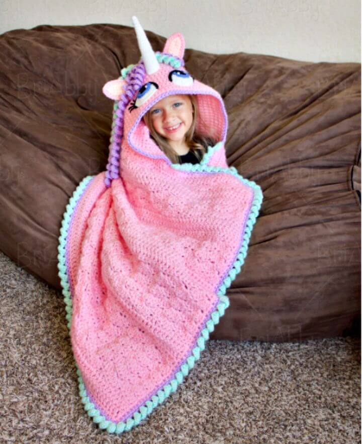 Free Crochet Hooded Unicorn Blanket Pattern