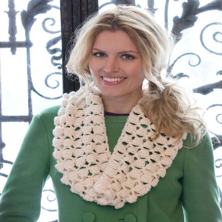 How To Free Crochet Infinite Shells Cowl Pattern