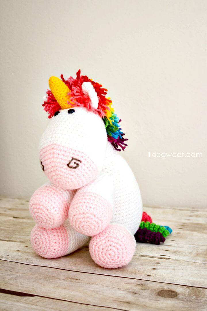 Easy Free Crochet Rainbow Cuddles Unicorn Pattern