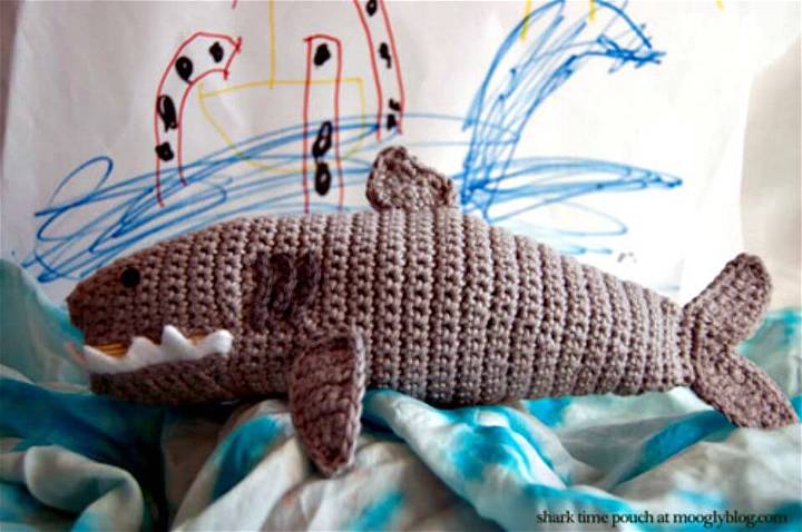 How to Crochet Shark Time Pouch Blanket 
