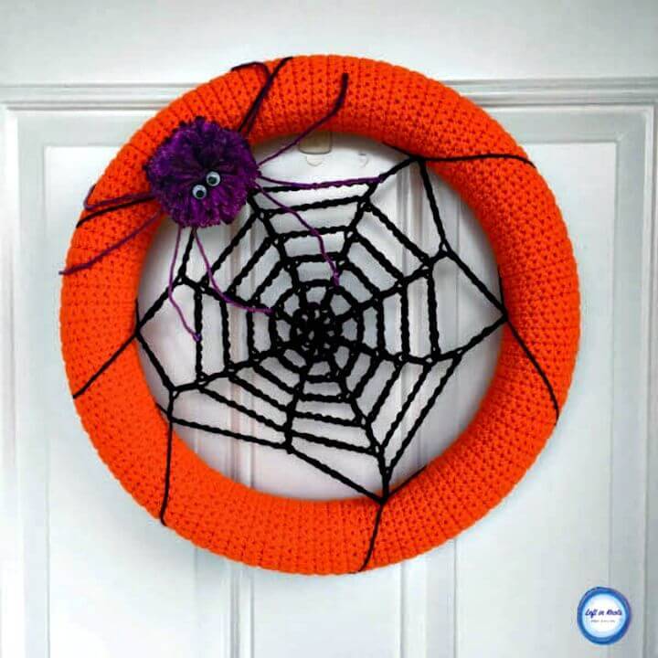 Easy Free Crochet Spider Web Wreath Pattern