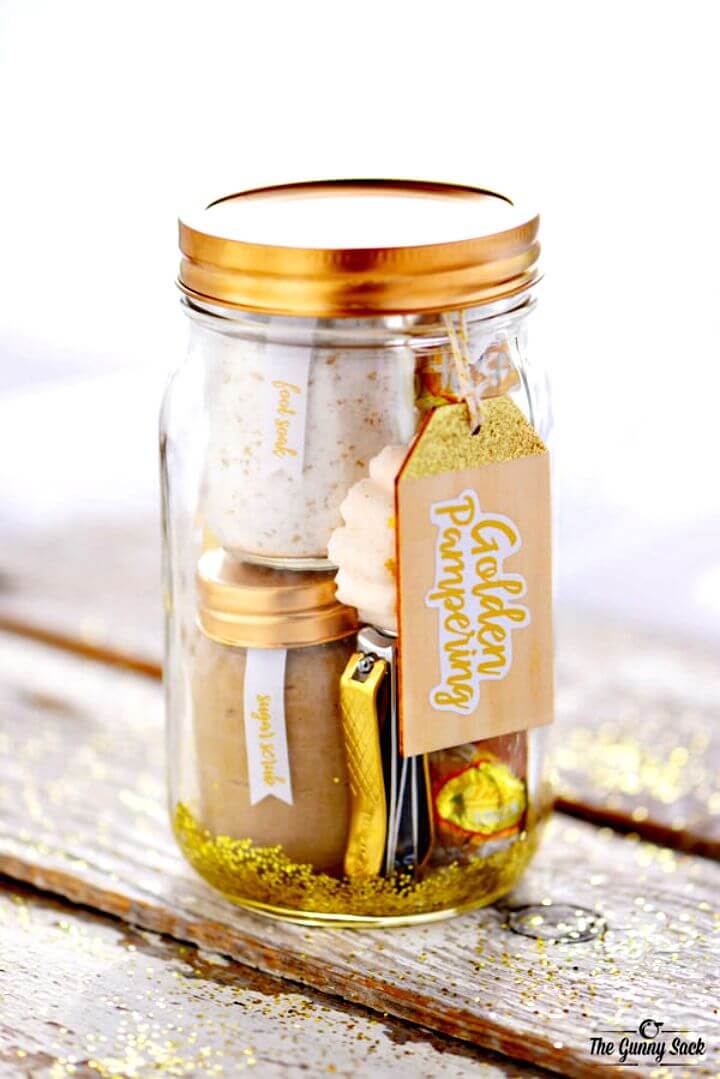 https://cdn.diycraftsy.com/wp-content/uploads/2017/12/Free-Golden-Pampering-Mason-Jar-Gift.jpg