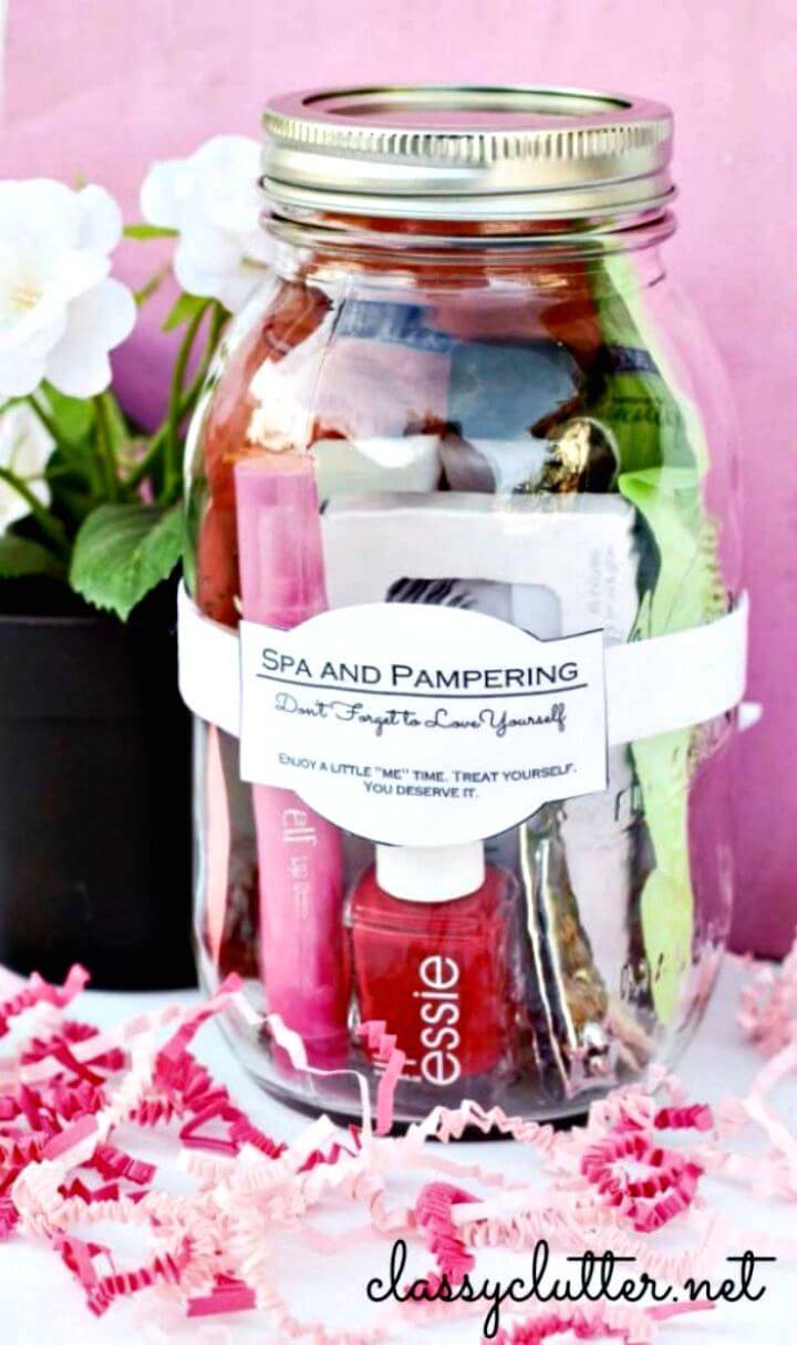 Easy DIY Spa And Pampering In A Mason Jar Gift