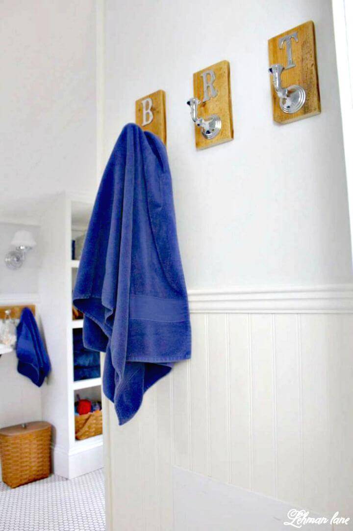DIY Pallet Towel Rack Tutorial