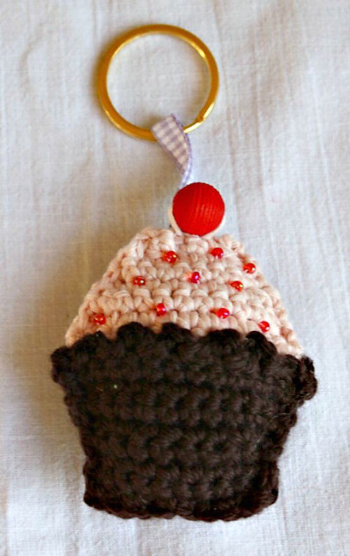 Easy Free Crochet Cupcake Key-ring Pattern