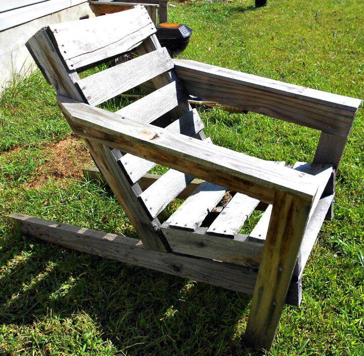 Easy How To Build Your Own Best Pallet Chair Plan