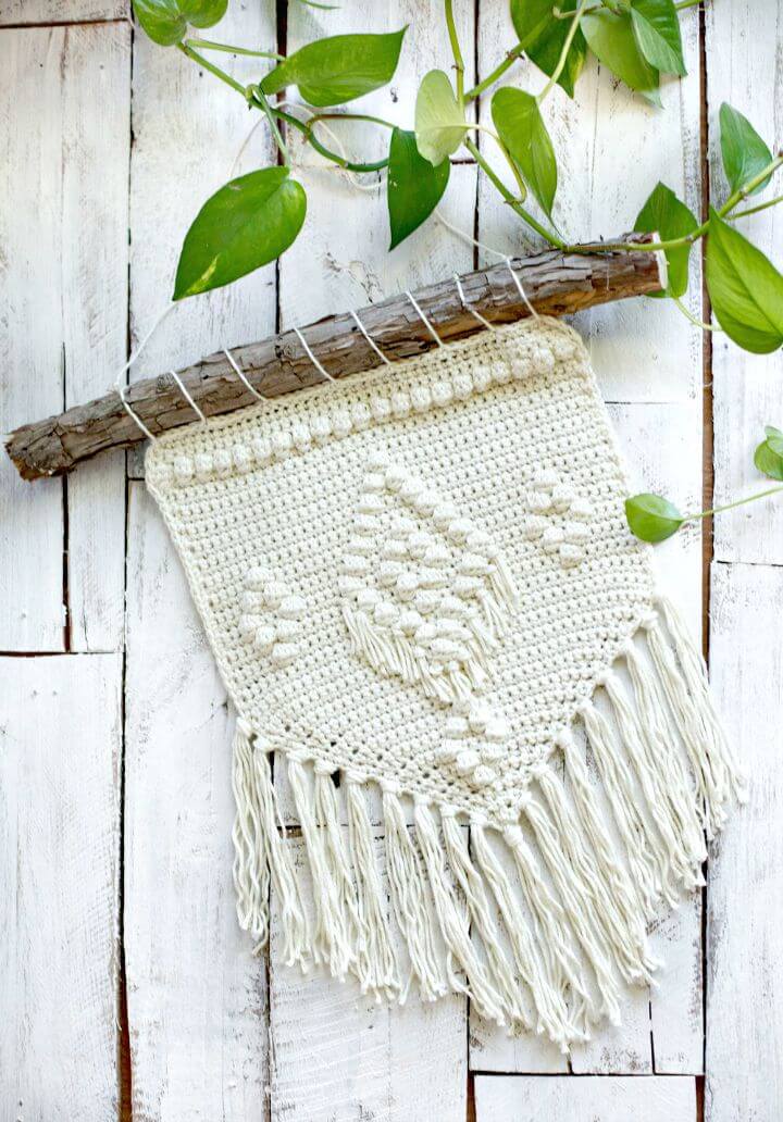 How To Free Crochet Bohemian Wall Hanging Pattern