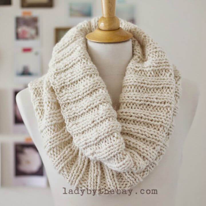 Easy Free Knit Cozy Ribbed Scarf Pattern