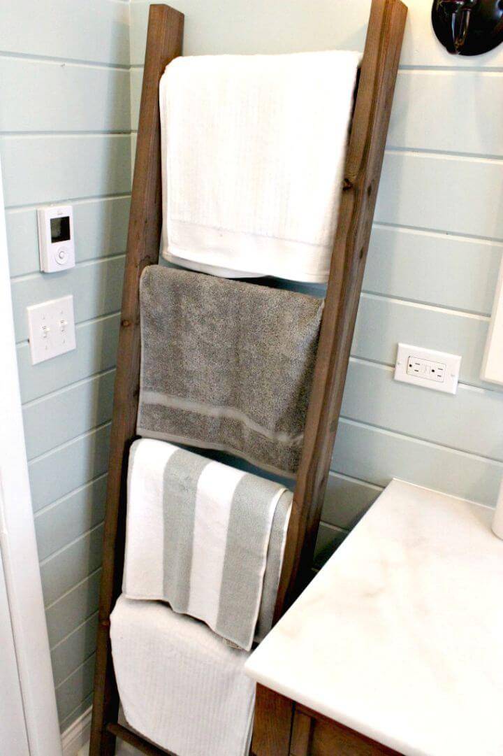 Easy How to Make a Rustic Ladder to Hang Towels Tutorial