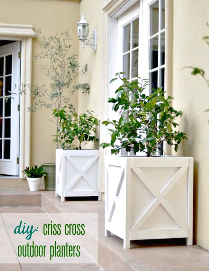 DIY Criss Cross Outdoor Planters