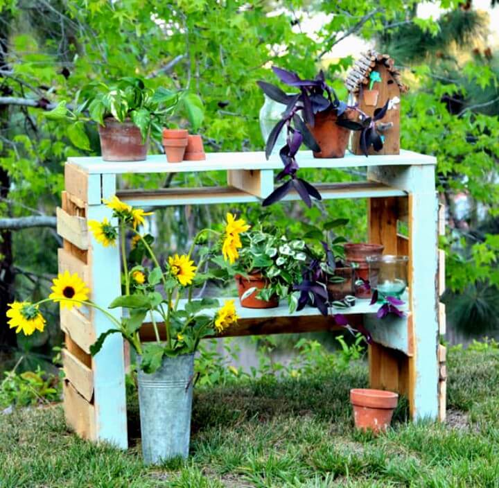 DIY Two Pallet Potting Bench - Garden Project