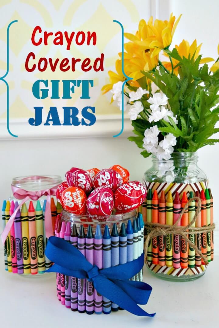 How to Make Crayon-Covered Jars for Party Favors & Gifts - DIY Mason Jars Crafts  