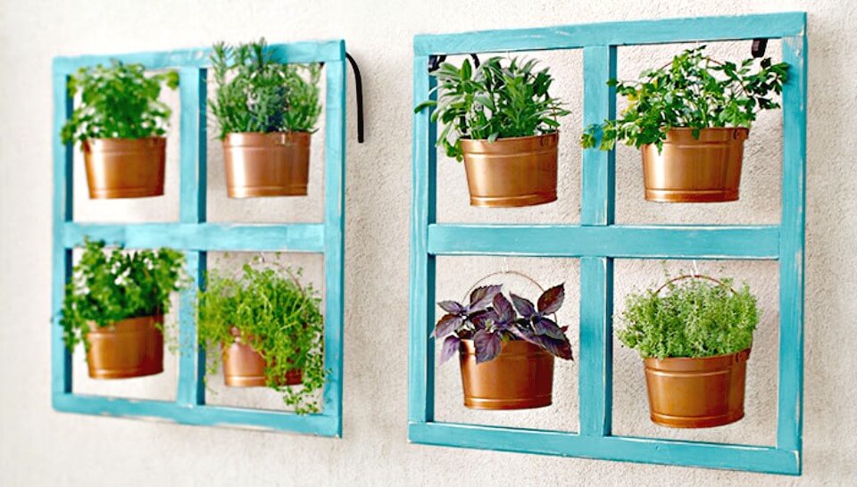 Gorgeous How To Build A Miniature Herb Garden - DIY