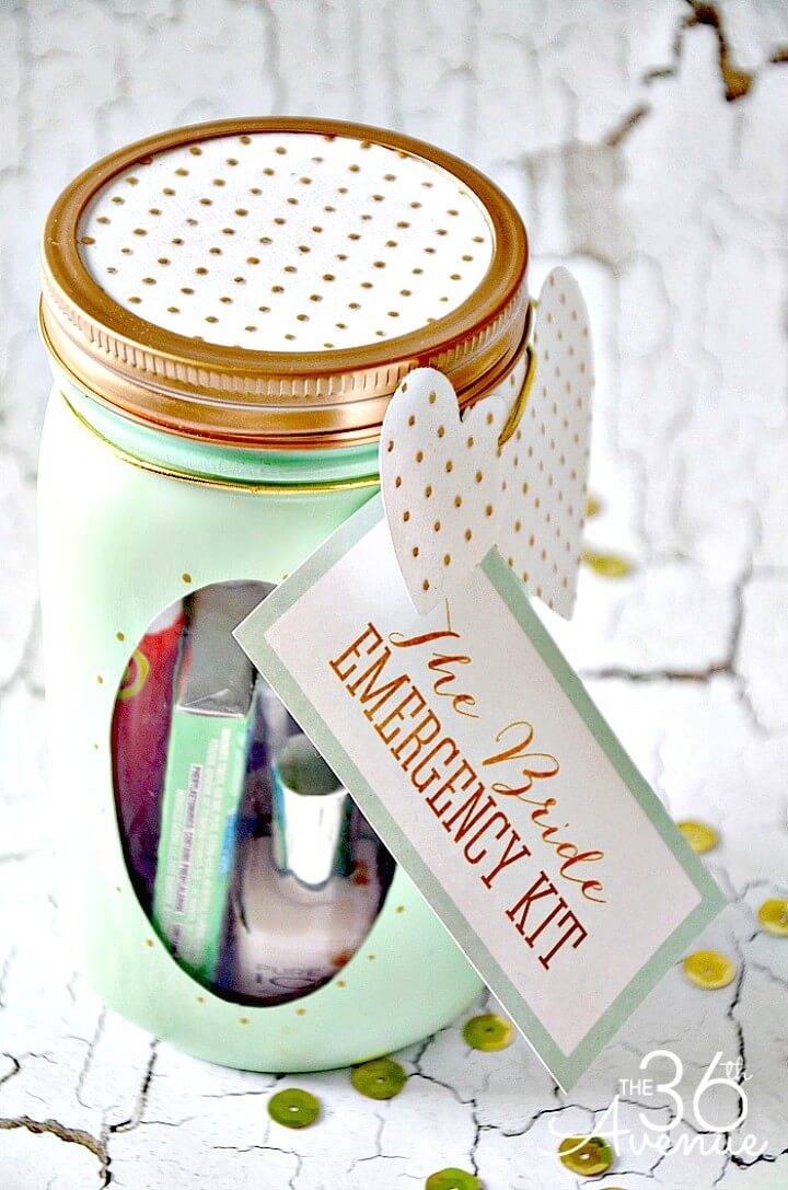 Make Your Own Bride Emergency Kit Using Mason Jar - DIY