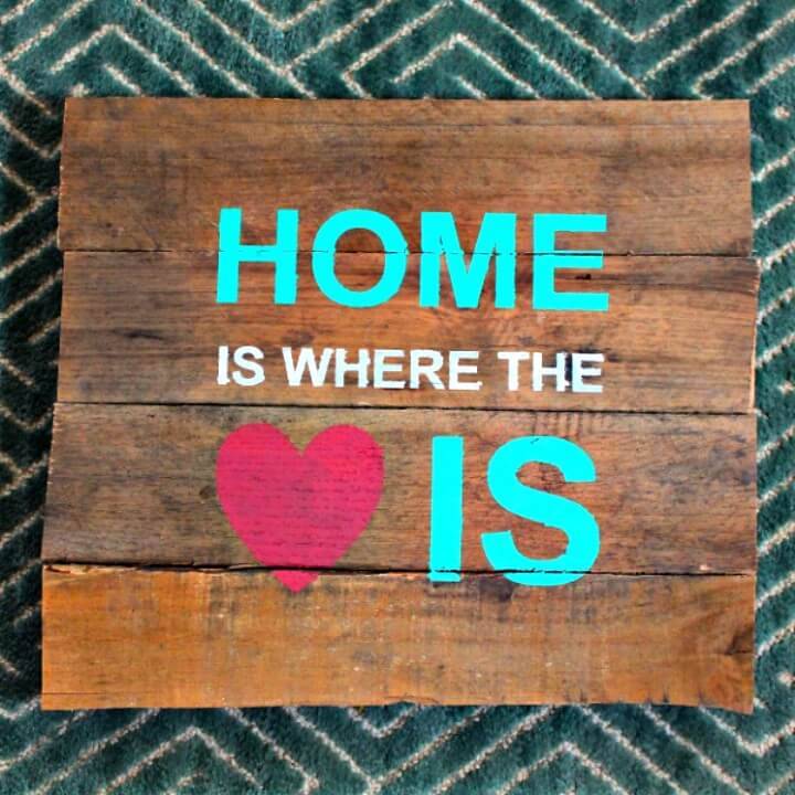 DIY Stencil a Pallet Sign and Free Cut File