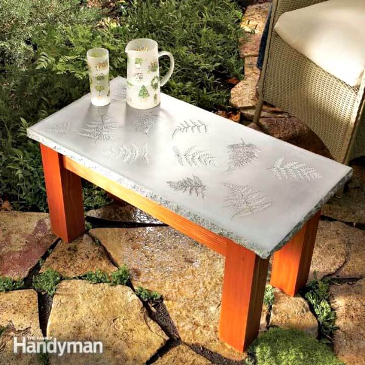 Easy DIY Table with a Concrete Top - Garden Furniture Ideas 