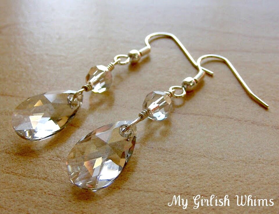 Adorable DIY Wire Wrapped Crystal Earrings