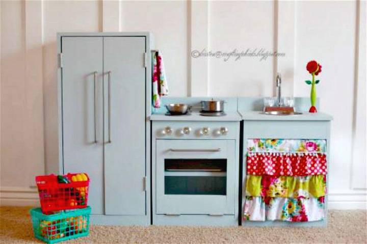 Build Your Own Simple Play Kitchen Stove