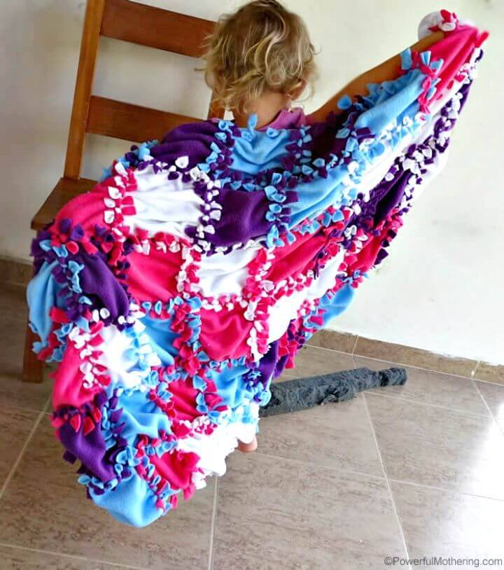 How to DIY Patchwork No Sew Fleece Blanket