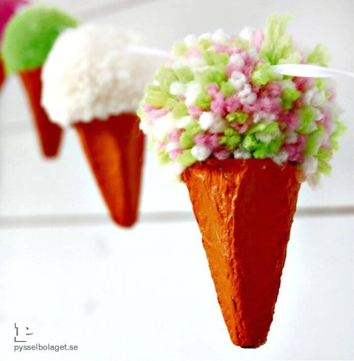 DIY Pom Pom Ice-cream Garland