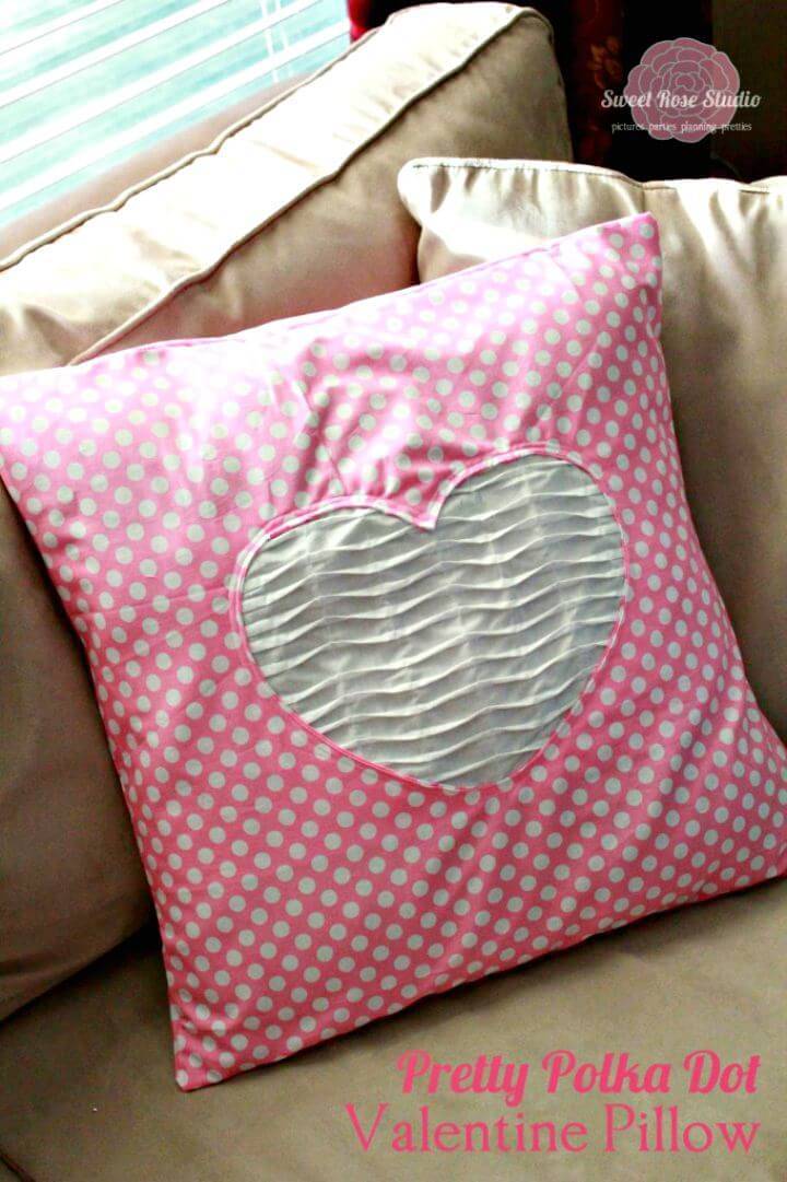 DIY Pretty Polkadot Valentine Pillow